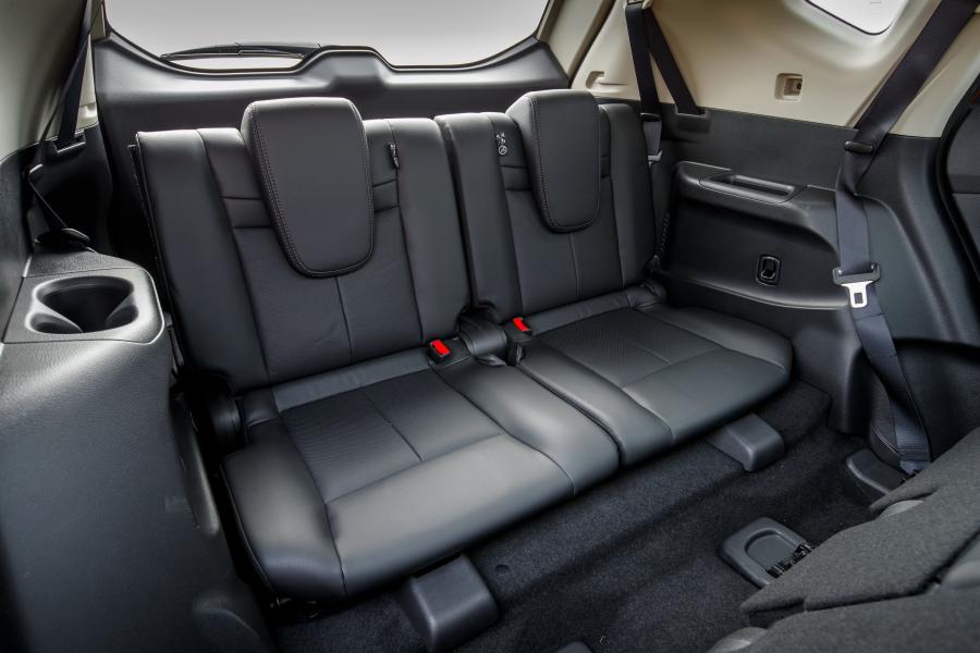Интерьер Nissan X-Trail (T32) 2017 года  (UK) (фото 7 из 26)